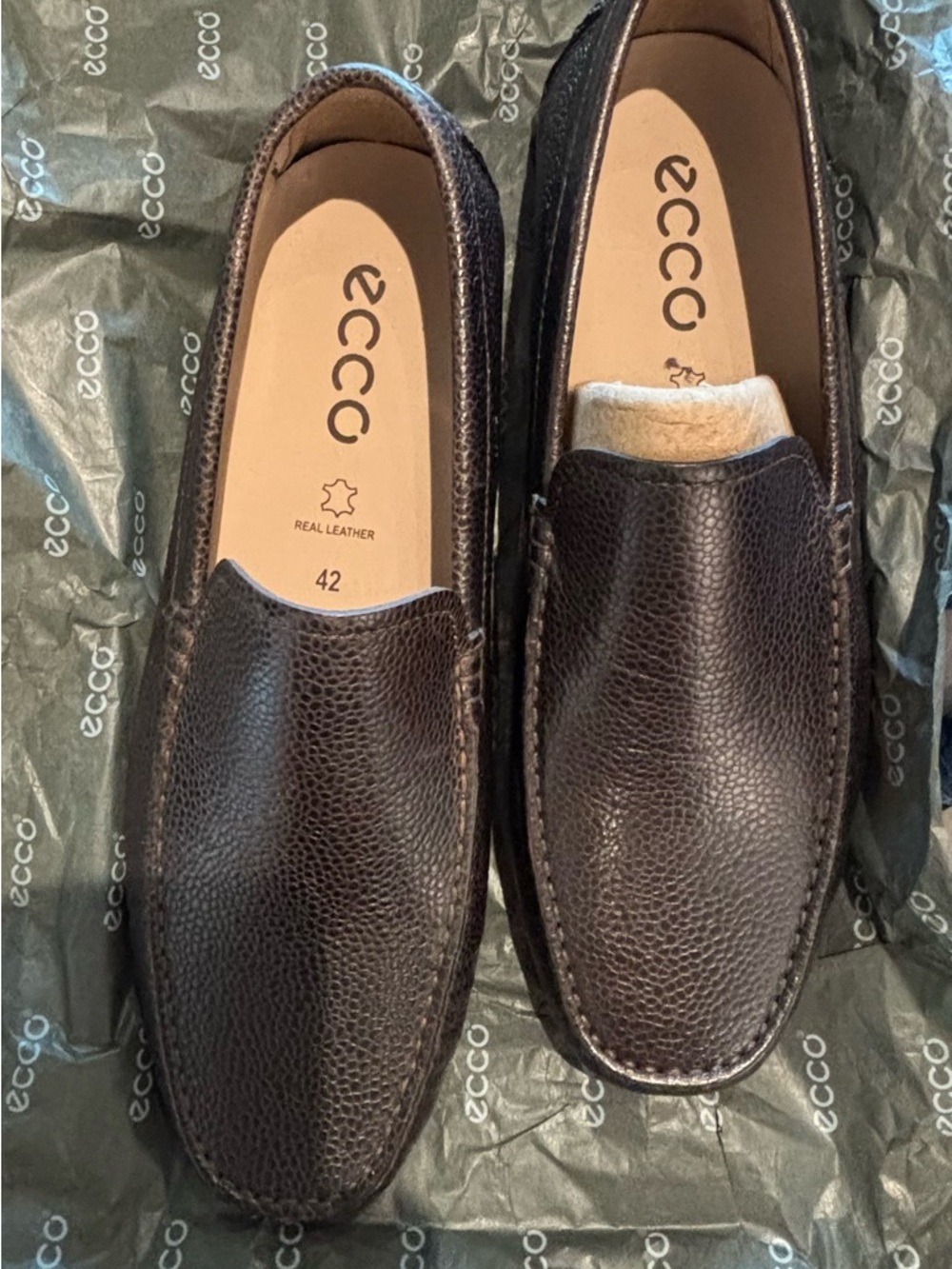 Ecco Dark Brown Pebbled Leather Slip-On Loafers